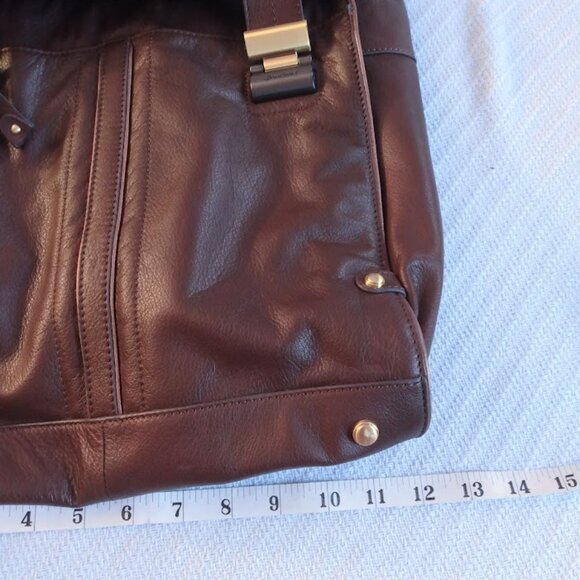 B Makowsky Chocolate Mocha Brown Leather Messenger Style Shoulder Bag - Picture 7 of 16